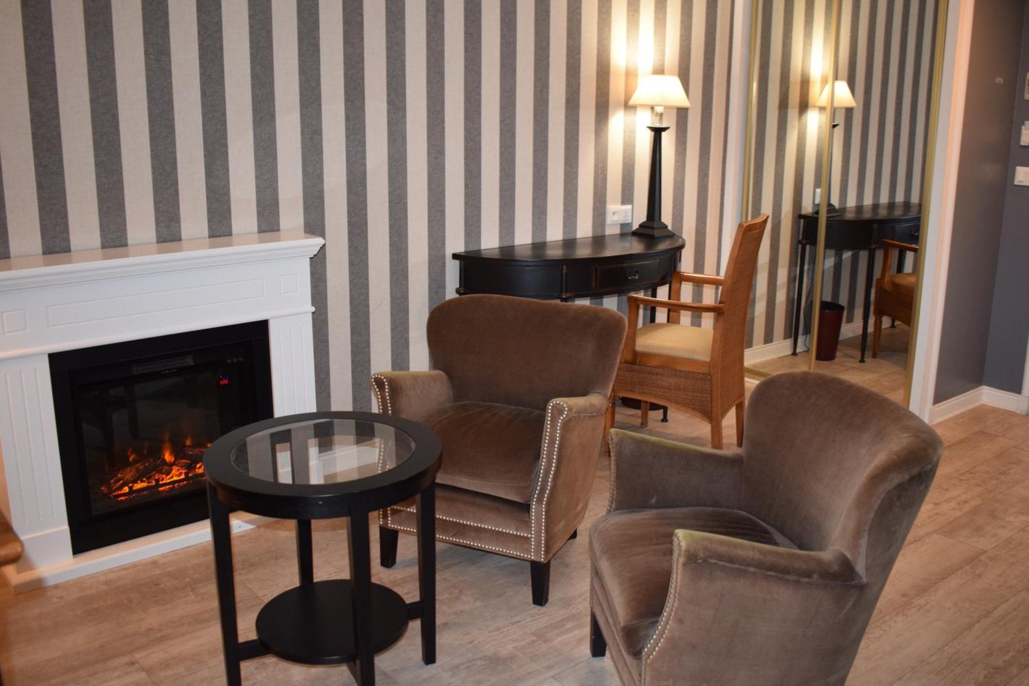 Le Trophee Boutique Hotel Spa- La Loggia Appart'Hotel Deauville Exterior photo